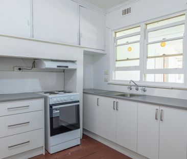 5 Belmont Avenue, Clayton VIC 3168 - House For Rent | Domain - Photo 3