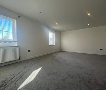 5 bedroom terraced house to rent - Photo 4