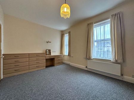 2 bedroom semi-detached house to rent - Photo 5