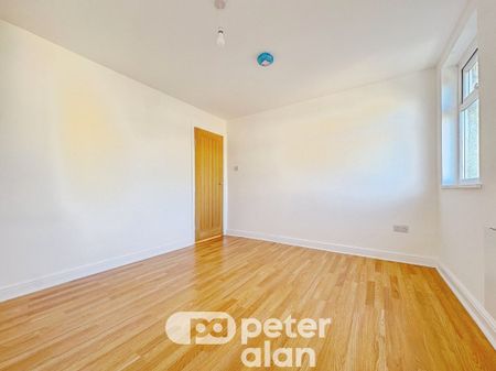 Broadway, Splott, Cardiff - Photo 2