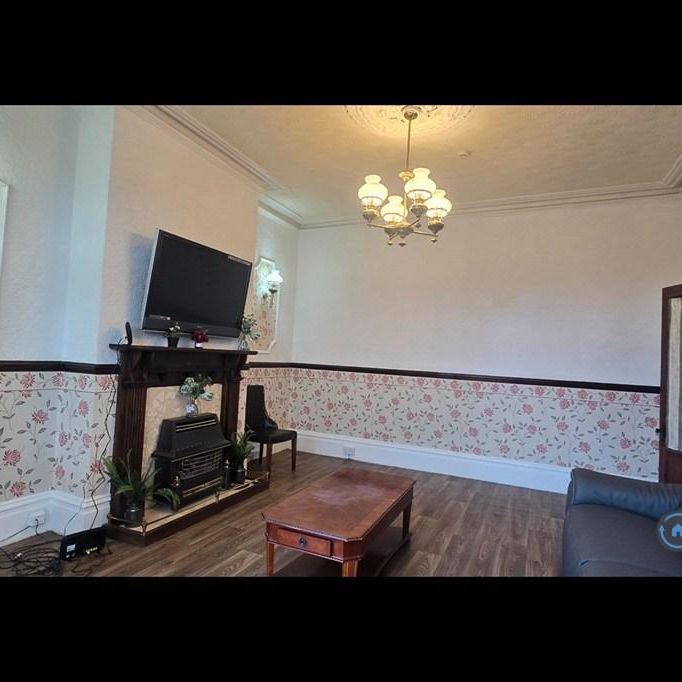 5 bedroom terraced house to rent - Photo 1