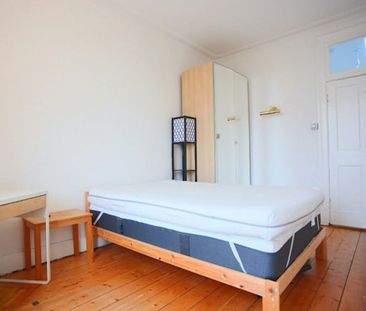 Viewforth Terrace, Flat 12, Bruntsfield, EH10, Edinburgh - Photo 2