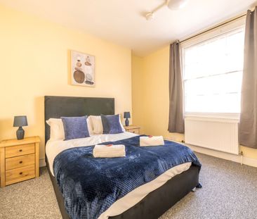 7 Bed End Terrace, Cave Street, BS2 - Photo 4