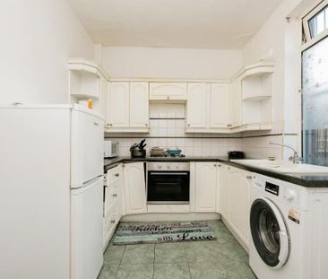 2 Bed Terraced House, Nickleby Road, LS9 - Photo 5