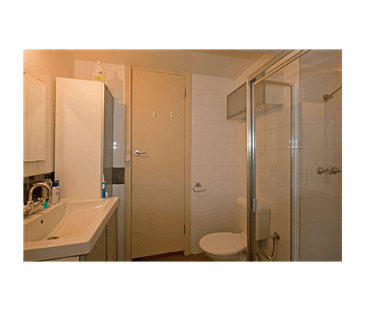 Perfect for shifts, sleeps and city streets. - Photo 5