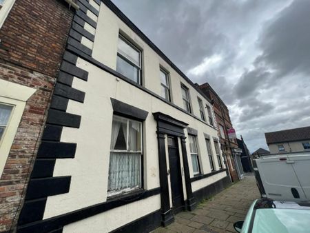 Market Place, Bridlington - Photo 2