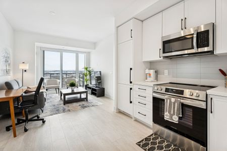 For Lease - 2450 Old Bronte Road Unit# 435, Oakville, Ontario - Photo 2