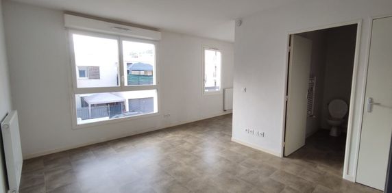 Location Appartement 1 pièce 28m² MANOSQUE 04100 - Photo 2