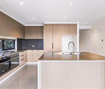 FUSS FREE FAMILY FINESSE IN WAVERLEY PARK ESTATE! - Photo 5