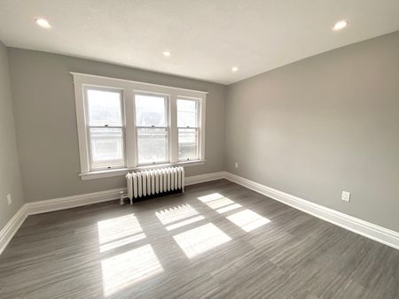 $2,200 / 2 br / 1 ba / 750 sqft 2BR Duplex in Hamilton - Photo 5