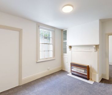 Charming Victorian Cottage with Country Ambience on Leafy Errol Street - Photo 5