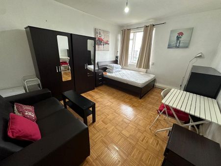 1 bedroom in a house share to rent - Photo 4