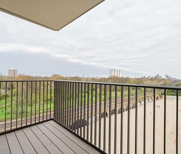 Bow Green, Mile End, E3 - Photo 5