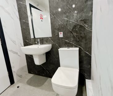 Flat 25-Bedroom C - Photo 3