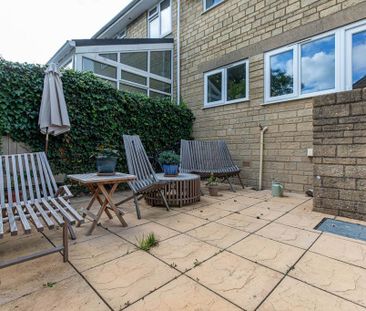 3 bedroom semi-detached house to rent - Photo 5