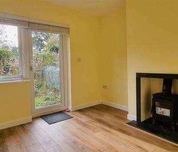 2 bed semi-detached bungalow to rent in Westland View, Leominster, ... - Photo 4