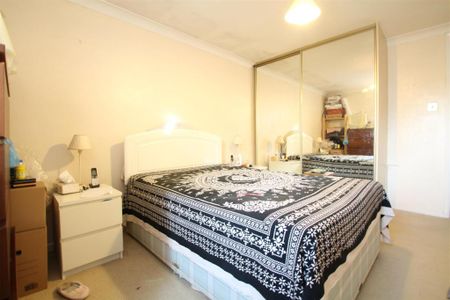 2 Bed Terraced House, St Clairs Road, CR0 - Photo 4