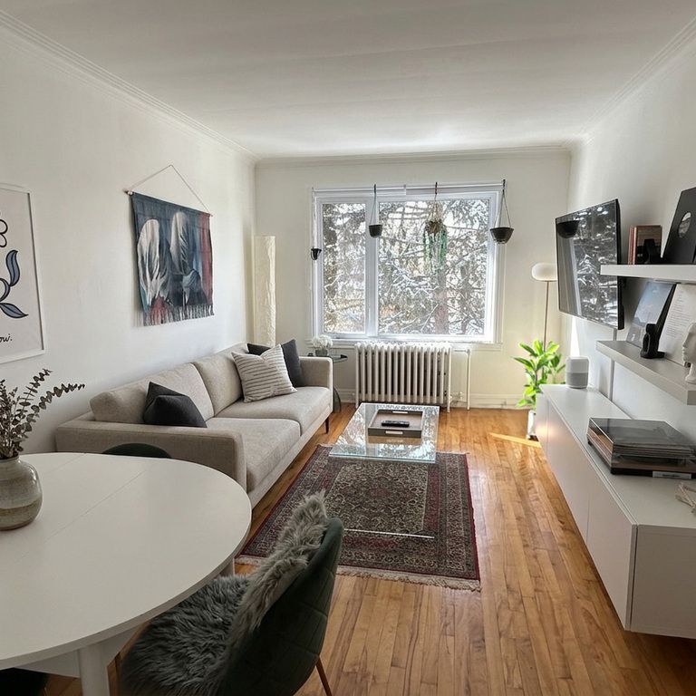 Beau, Ensoleillé 5 1/2 à Louer Au 2e - Photo 1