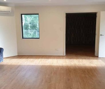 Welcome to 28 Lomas Way, Albany - Photo 2