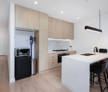 27/92 New Street, South Kingsville - Photo 2
