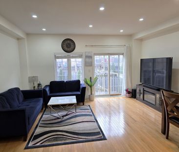 For Lease - 5183 Angel Stone Drive, Mississauga, Ontario - Photo 2