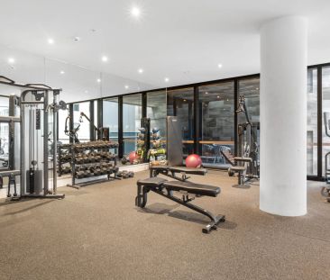 Stylish one bedroom in Opera building - Photo 5