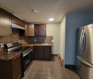 Cozy 2 Bedroom Basement Suite Utilites Included | 128 Silverado Way... - Photo 1