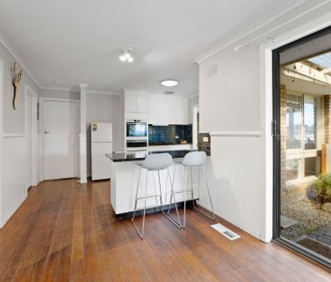 Move in to enjoy space, comfort and convenience - Photo 1