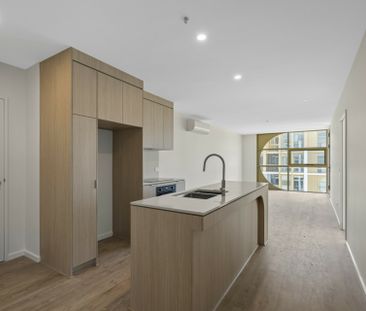 Modern Living In Boulevard! - Photo 2