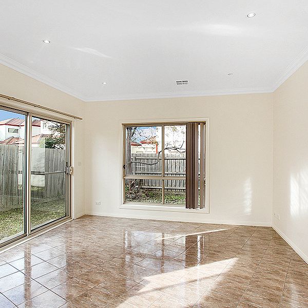 7 Marti Court - Photo 1