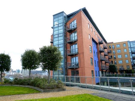 Studios - Large partitioned - Photo 5