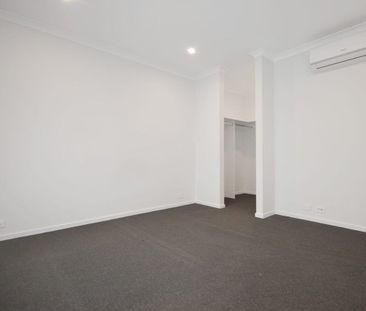 15 Astoria Rd Wollert VIC 3750 - Photo 4