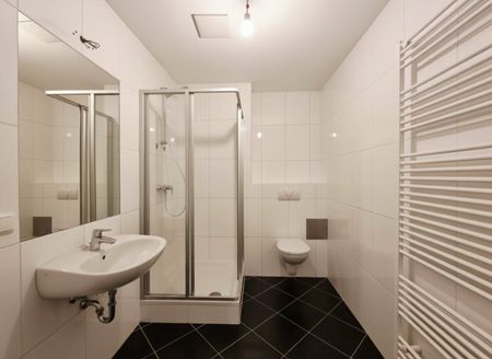 Wohnung mit Loggia. Eine Oase mitten in der Stadt - Photo 5