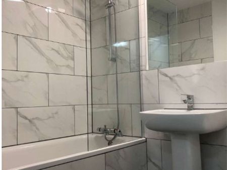 Victoria Park Square Room 1 - Photo 4