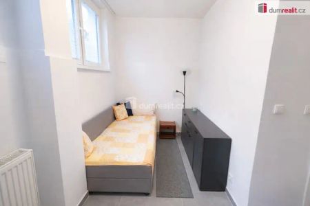 Pronájem bytu 1+kk, 21,3 m - Fotografie 2