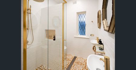 Fully Furnished Apartment in the heart of Hamilton - Photo 4