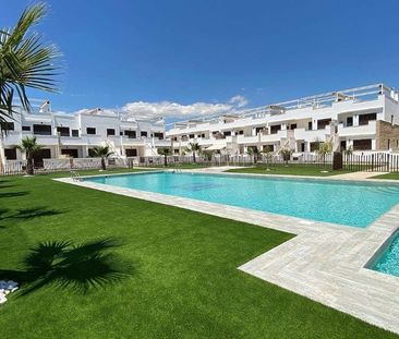 3 room luxury House for rent in Pilar de la Horadada, Spain - Photo 2