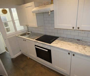 2 bed Terraced - To Let - Photo 6