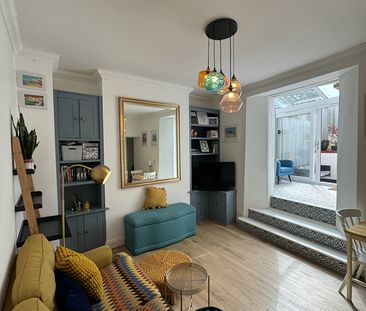 1 Bed Flat, Hillside, BS8 - Photo 2