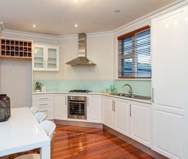 Stylish living in the heart of Norwood - Photo 5
