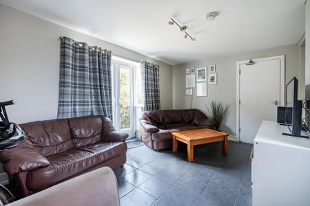 6 bedroom house to rent - Photo 2