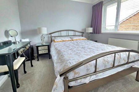 Fully Refurbished 3 Bedroom Family Home for Rent in Bridgemary - Photo 5