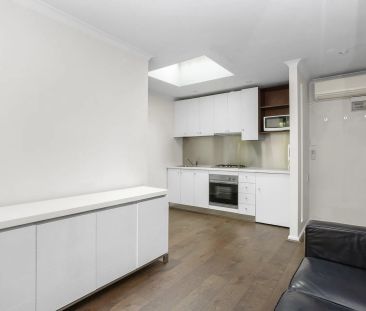 Top Floor Modern Beauty (Partially Furnished or Unfurnished upon Re... - Photo 4