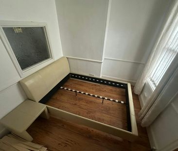 End of terrace house to rent on - Photo 2