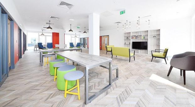 1 bedroom in a flat share to rent - Photo 1