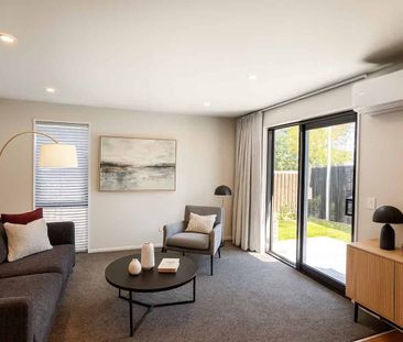 Sunny 3 bedroom - Photo 3