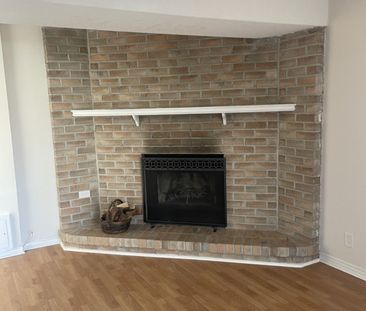 For Lease - 2299 Marine Drive Unit# 19, Oakville, Ontario - Photo 3