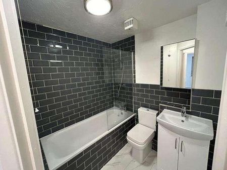 Tarn Howes Close, Thatcham, RG19 - Photo 3