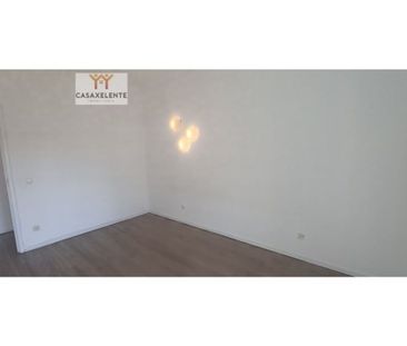 3 room luxury Apartment for rent in Cascais e Estoril, Portugal - Photo 2