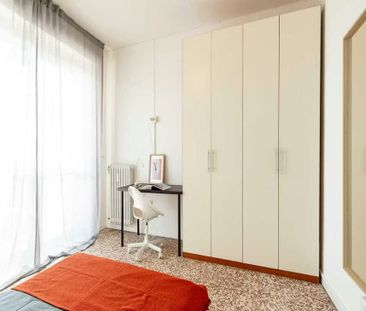 Via Paolo Maspero, Milan, Lombardy 20137 - Photo 4